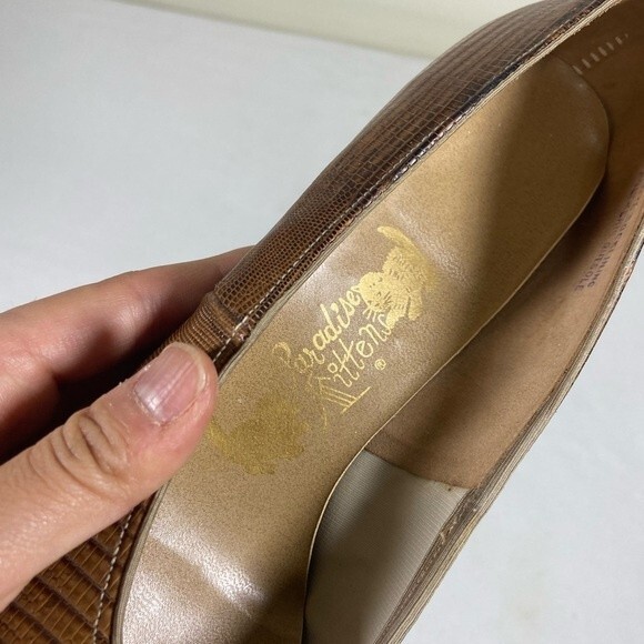 Vintage Brown and Gold Paradise Kitten Pointed Toe Kitten Heels - Picture 6 of 7